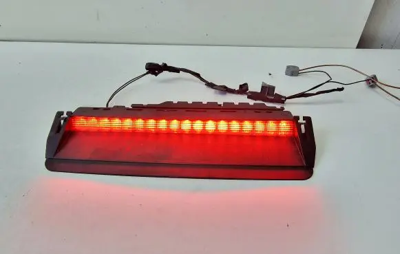 Volkswagen PASSAT CC Third/center stoplight 3C8945087B