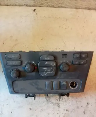 Volvo XC70 Climate control unit 8651242