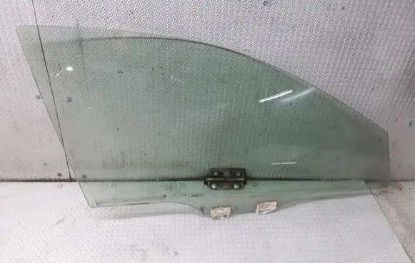 Honda Accord Front door window glass four-door
