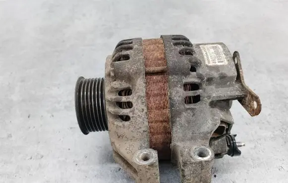 Honda FR-V Generator/alternator AHGA65
