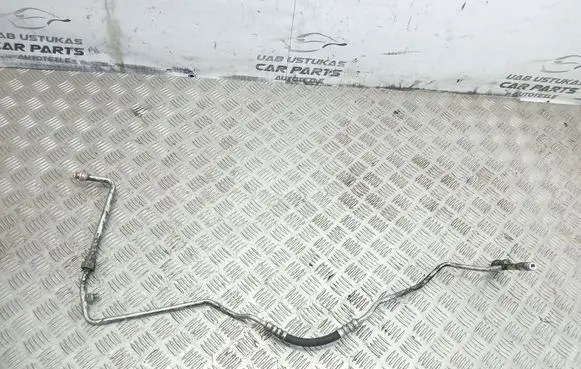 Ford Focus C-MAX Air conditioning (A/C) pipe/hose