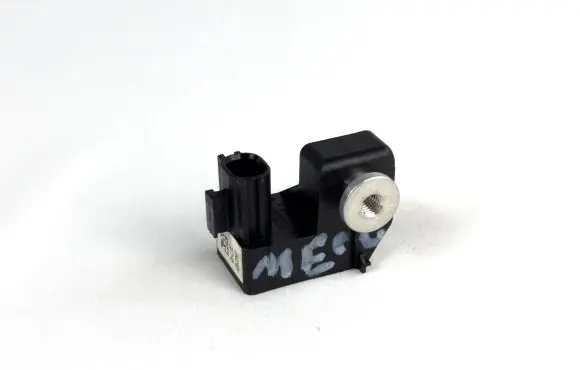 Renault Megane II Airbag deployment crash/impact sensor 8200411025