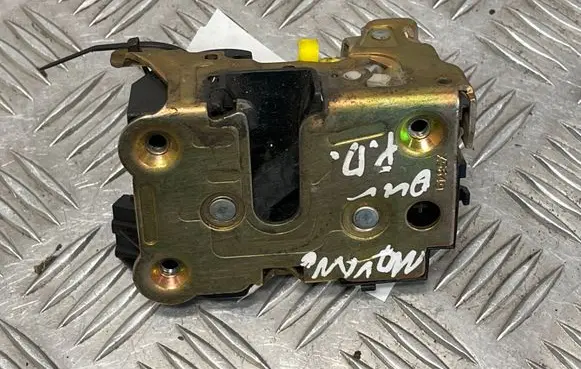 Opel Movano A Front door lock