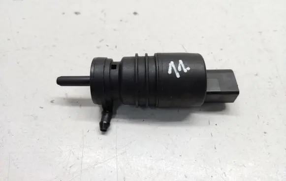 BMW 3 E46 Windscreen/windshield washer pump 8362154 008017