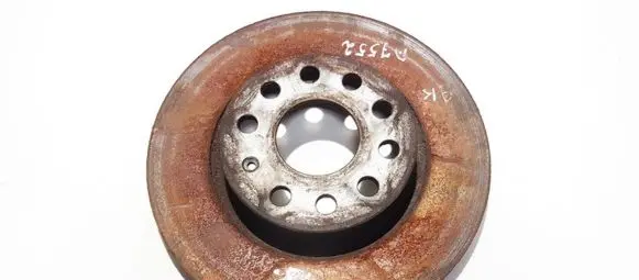 Volkswagen Golf V Front brake disc ventiliuojamas