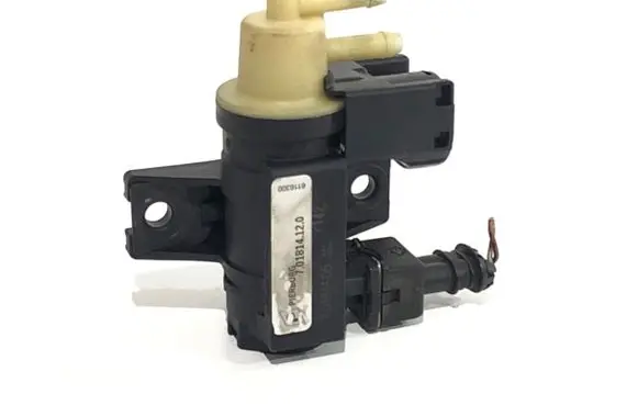 Renault Kadjar Fuel pressure regulator 701814120