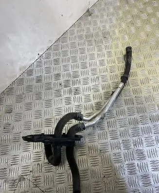 Porsche Cayenne (92A) Engine coolant pipe/hose 7P5815671