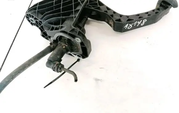 Skoda Octavia Mk2 (1Z) Clutch master cylinder