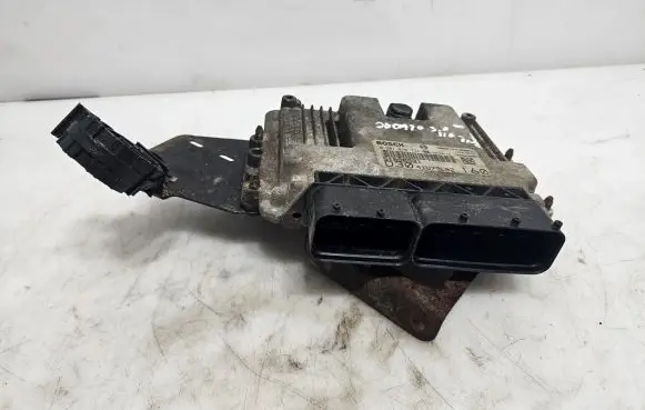Fiat Ducato Engine control unit/module 51896531 0281015734