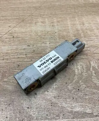 Volvo V70 Airbag deployment crash/impact sensor 9452777