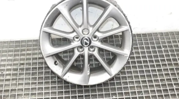 Lexus CT 200H R17 alloy rim 