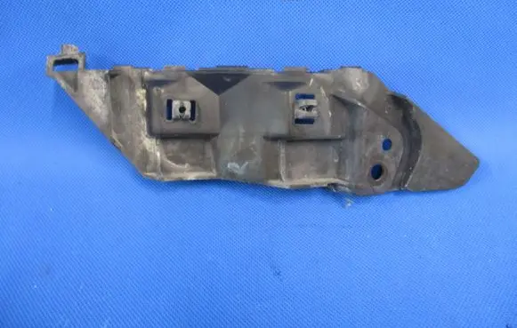 Suzuki SX4 Front bumper mounting bracket 7173279J00 79J00
