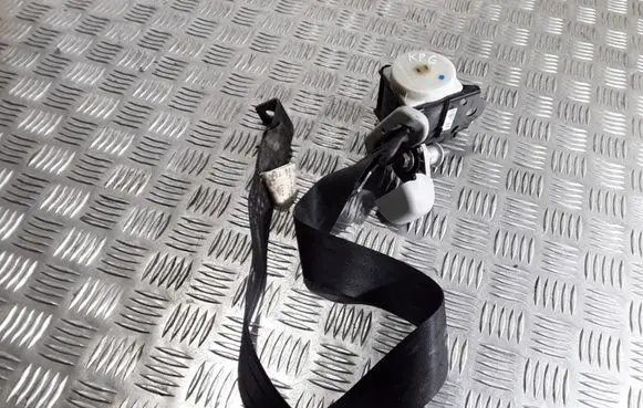 Mazda 5 Rear seatbelt 0157846