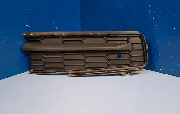 Skoda Kodiaq Front bumper lower grill 565807367 565807367B9B9