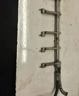 Volkswagen Touareg I Fuel main line pipe