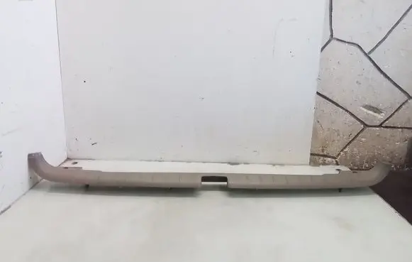Trunk/boot sill cover protection