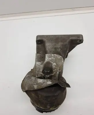 Mercedes-Benz S W221 Engine mounting bracket A2722230604 2212401117