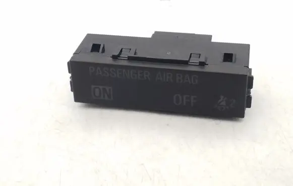Chevrolet Cruze II Passenger airbag on/off switch 13422817
