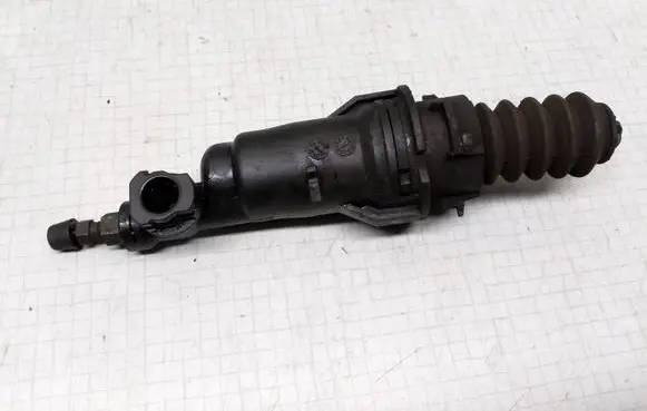 Peugeot 806 Clutch slave cylinder 