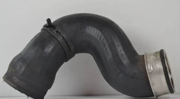 Volkswagen Golf V Intercooler hose/pipe 1K0145832B