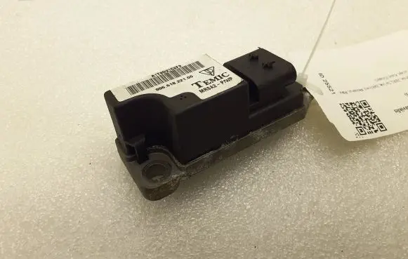 Porsche 911 996 Airbag deployment crash/impact sensor 99661822100