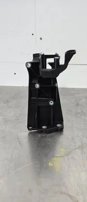 Mercedes-Benz GLC C253 Radiator mount bracket A2536207500
