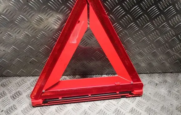 Mercedes-Benz E A207 Tool box 2048900197 A2048900197