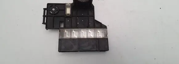Renault Koleos I Battery charger (optional) 