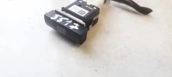 Traction control (ASR) switch