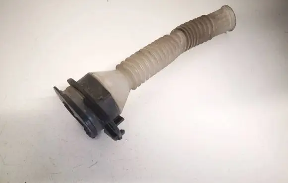 Windshield washer fluid reservoir/tank