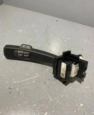Volvo XC60 Indicator stalk 31334647 11APJ230143BACH
