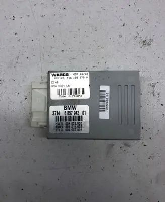 BMW 7 F01 F02 F03 F04 Air suspension control unit module (rear) 6857942 37146857942