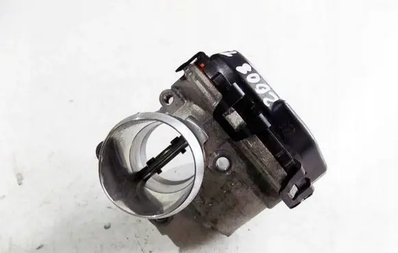 Peugeot 2008 I Throttle valve 9807238580