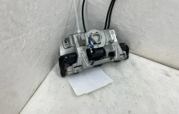Tesla Model 3 Windshield/windscreen camera A18106030301