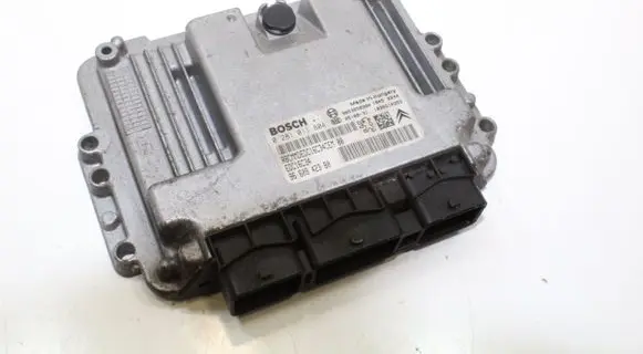 Citroen C3 Engine control unit/module 0281011804 9660942380