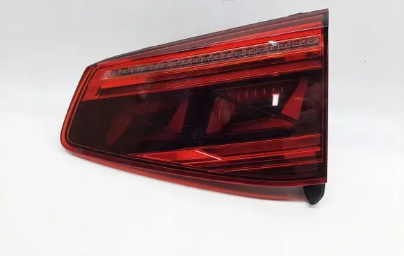 Volkswagen PASSAT B8 Rear/tail lights 3G9945308M