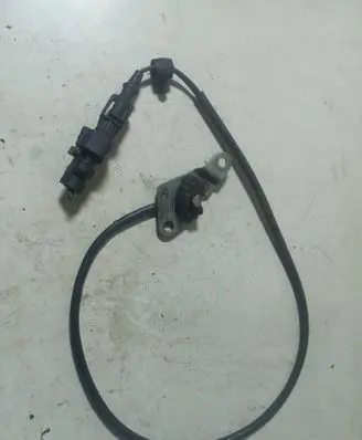 Opel Zafira B Camshaft position sensor 0281002213