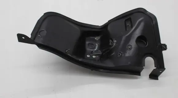 Volkswagen Touareg II Heat shield in engine bay 7P6819512C