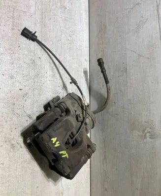 Audi A4 S4 B9 Rear brake caliper 8w0615406AA
