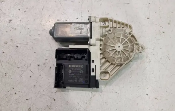 Volkswagen PASSAT B6 Front door window regulator motor 1K0959793L F005S00294 974627103