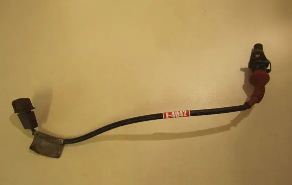 Audi A4 S4 B5 8D Speed sensor (speedometer sensor) 095927321A