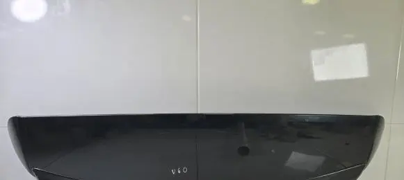 Tailgate/trunk spoiler