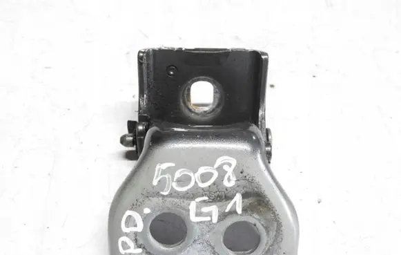 Peugeot 3008 I Front door upper hinge 20EA33