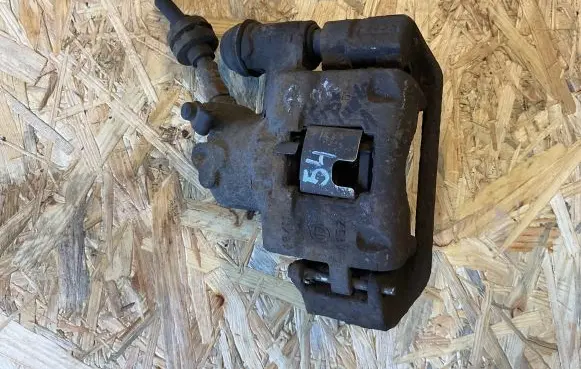 Fiat Punto (188) Front brake caliper