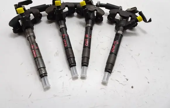 Mitsubishi Outlander Fuel injector 1465A323 03R04917 DEA4S0