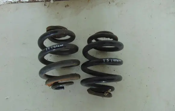 Volkswagen Transporter - Caravelle T5 Rear coil spring