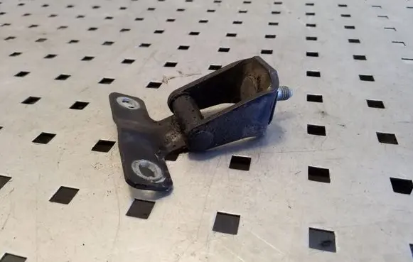 Peugeot 4007 Tailgate/trunk/boot hinge