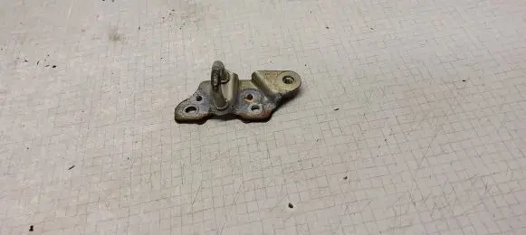 Toyota Aygo AB10 Trunk lock loop 