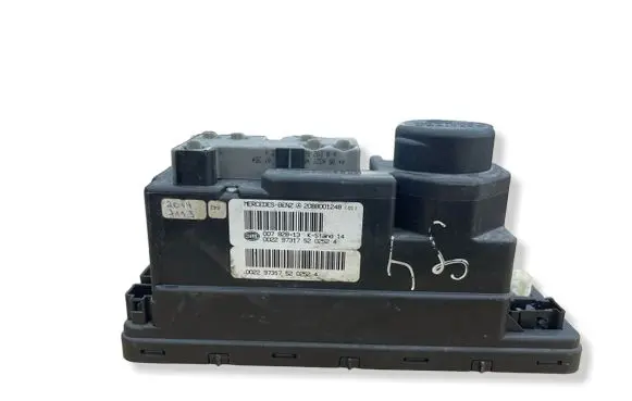 Mercedes-Benz E W210 Central locking vacuum pump 2088001248