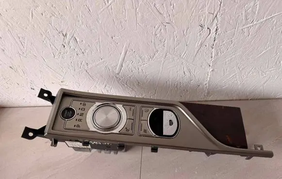 Jaguar XF X250 Gear shifter/selector 9X237E453BC